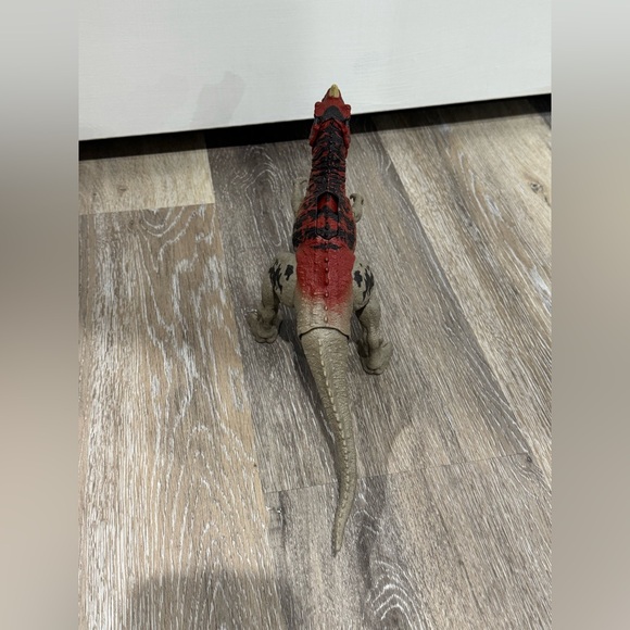 Jurassic World Camp Cretaceous Roar Attack Red Ceratosaurus Figure Toy Works - Picture 5 of 8